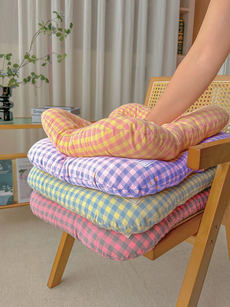 XS Yellow-purple All-Season Pet Bed - Soft Washable Dog & Cat Mat with Comfortable Cushion - Warm Winter Padding for Small to Large Pets — image 3